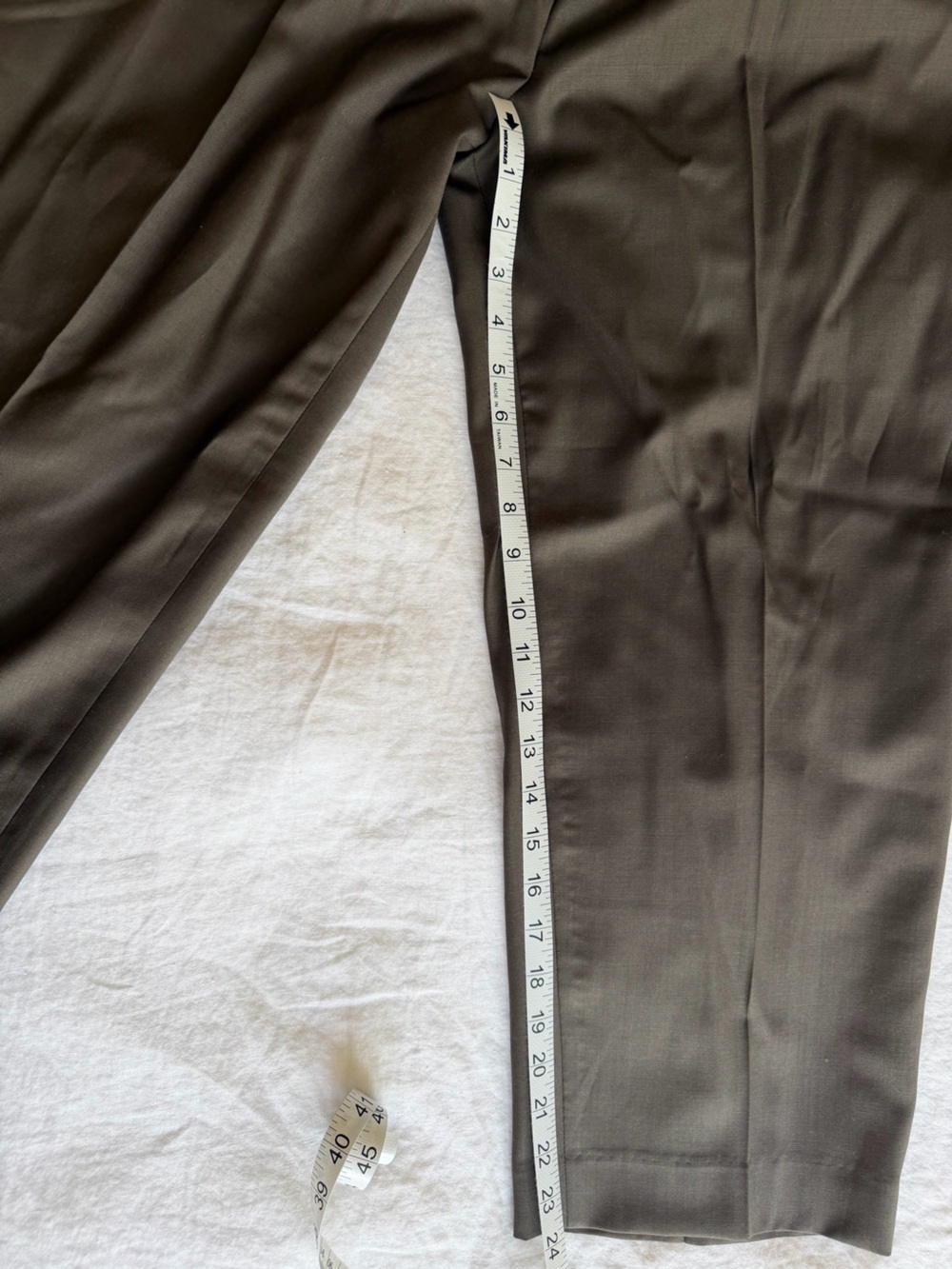 Cropped pleated wool straight-leg pants (NWOT) - Picture 8 of 9